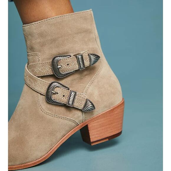 FRYE x ANTHROPOLOGIE Ellen Western Buckle Short Bootie Suede Ash Tan - Picture 1 of 9